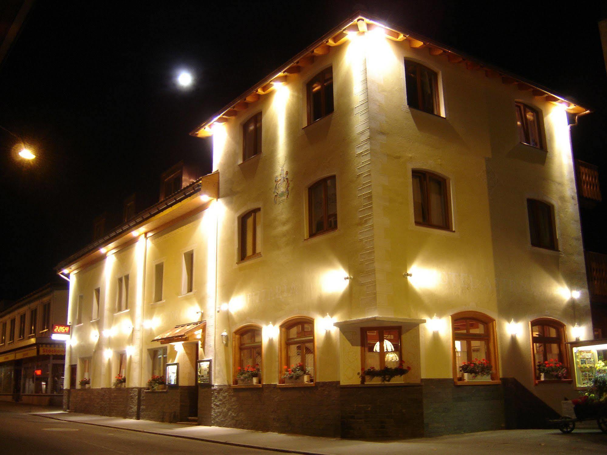 Hotel Astras Scuol Exterior photo