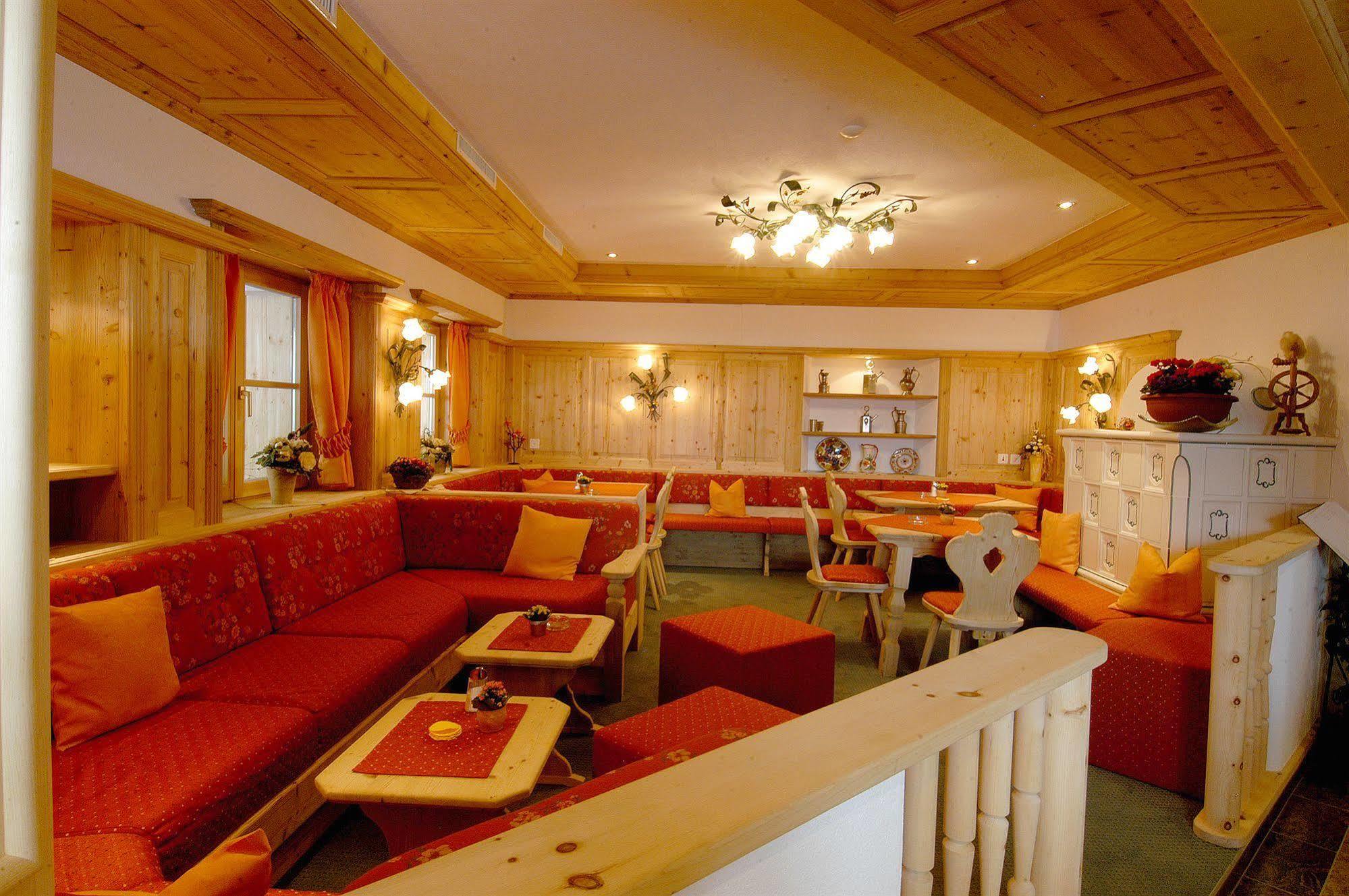 Hotel Astras Scuol Exterior photo